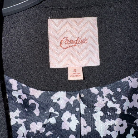 Candie’s Long Black Blazer! - Picture 3 of 4